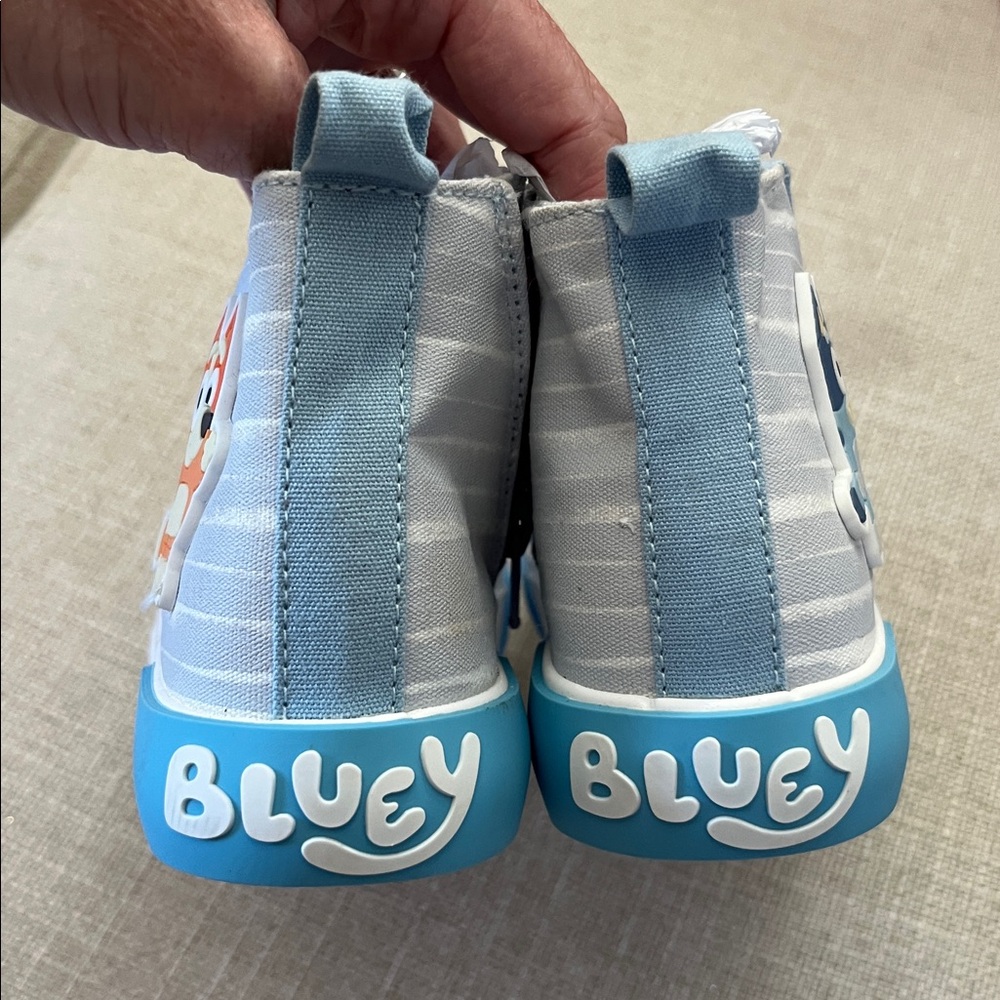 Bluey - Kids High-Top Sneakers - Size 11 - Picture 4 of 5